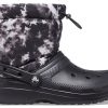 Buty Crocs Classic Lined Neo Puff Tie Dye w kolorze czarno-białym 207328-001