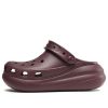 Crocs Classic Mega Crush Clogs „Dark Cherry” 207521-6WD
