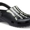 Crocs Pleasures x Classic Clog „Szkielet – świecący w ciemności” 208267-001