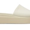 Crocs (WMNS) Brooklyn Slide „Biały Beż” 208728-2Y2
