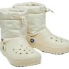 Crocs (WMNS) Klasyczne buty z podszewką Neo Puff w kolorze beżowym 206630-2Y2