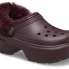 Crocs (WMNS) Stomp Lined Clogs „Dark Cherry” 208546-6WD