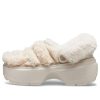 Crocs (WMNS) Stomp Quilted Clogs „Stucco” 208938-160