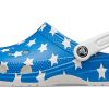 Crocs (WMNS) USA Pattern Printing Lekkie i wygodne sandały w kolorze niebiesko-czerwonym 205974-94S