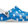 Crocs (WMNS) USA Pattern Printing Lekkie i wygodne sandały w kolorze niebiesko-czerwonym 205974-94S