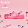 Crocs x Benefit Classic Clog „Różowy” 207550-669