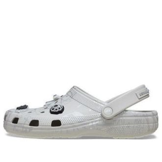 Crocs x Futura Laboratories Classic Clog „Pearl White” 209622-101