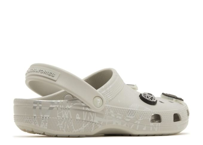 Futura Laboratories x Classic Clog „Pearl White”