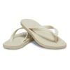 Klapki Crocs Casual „Kremowo-białe” 210089-2Y2