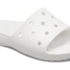 Klapki Crocs Classic Clog w kolorze białym 206121-100