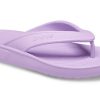 Klapki Crocs Classic Cozy antypoślizgowe unisex fioletowe 206119-5PR Klapki Crocs Classic Cozy antypoślizgowe unisex fioletowe 206119-5PR