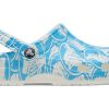 Klapki Crocs Classic Duke Print „Niebiesko-białe” 210003-4OX