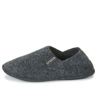 Klapki Crocs Classic Slipper Soft Sole Unisex w kolorze czarnym 205837-060 Klapki Crocs Classic Slipper Soft Sole Unisex w kolorze czarnym 205837-060