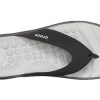 Klapki Crocs Reviva Białe Czarne 205715-060