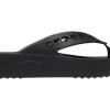 Klapki Crocs (WMNS) Baya Platform Cut Out Detail w kolorze czarnym 208395-001