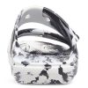 Klapki sportowe Crocs Classic Clog Marble Beach Sports Unisex, biało-czarne, 207701-103 Klapki sportowe Crocs Classic Clog Marble Beach Sports Unisex, biało-czarne, 207701-103