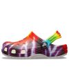 Klasyczne chodaki Crocs (GS) z nadrukiem tie-dye w kolorze fioletowo-czerwonym 205451-90H