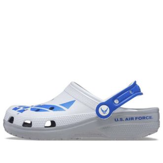 Klasyczne chodaki Crocs US Air Force w kolorze biało-niebiesko-szarym 207752 Klasyczne chodaki Crocs US Air Force w kolorze biało-niebiesko-szarym 207752