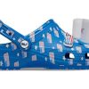 Klasyczne chodaki Crocs Vineyard Vines w kolorze „Jasny kobalt” 208643-4JL