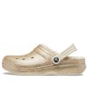 Klasyczne chodaki Crocs z brokatową podszewką w kolorze złotym 504271