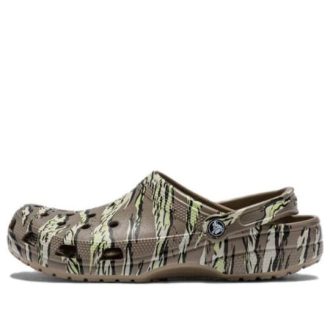 Klasyczne chodaki Crocs z nadrukiem w kamuflażu „Brązowe” 894825