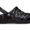 Klasyczne geometryczne chodaki Crocs „czarne” 209563-001