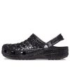 Klasyczne, metaliczne chodaki Crocskin w kolorze czarnym 209093-040