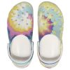 Klasyczne sandały sportowe Crocs (WMNS) z nadrukiem tie-dye, lekkie i wygodne, w kolorze różowo-niebieskim 207151-94S