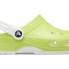 Klasyczne świecące w ciemności chodaki Crocs „Lime Green White” 209101-3UH