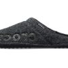 Lekkie, sportowe kapcie Crocs Cozy Unisex, czarne 205917-060