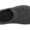 Lekkie, sportowe kapcie Crocs Cozy Unisex, czarne 205917-060