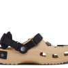 MCM x Classic Clog „Mini saszetka nerka – Irish Cream” MCM x Classic Clog „Mini saszetka nerka – Irish Cream”