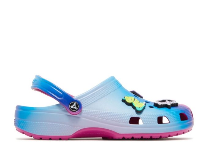 Palace x Rapha x Classic Clog „Najpierw edukacja”