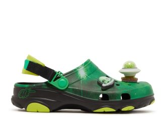 Ron English x All-Terrain Clog „Area 54 – Green Galaxy”