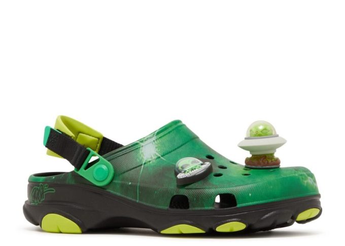 Ron English x All-Terrain Clog „Area 54 – Green Galaxy”