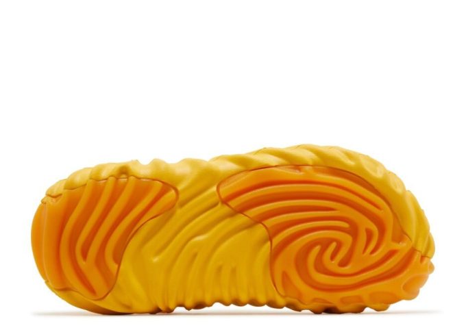Salehe Bembury x Pollex Chodaki „Yolk”