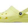 Sandały Crocs Classic Clog Beach Unisex Yellow 10001-75U Sandały Crocs Classic Clog Beach Unisex Yellow 10001-75U