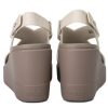 Sandały Crocs (WMNS) Brooklyn Lightweight Cement Gray w kolorze szarym (206222-16T)