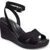 Sandały Crocs (WMNS) Leigh II Cross Strap na kostce w kolorze czarnym 204950-060