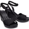 Sandały Crocs (WMNS) Leigh II Cross Strap na kostce w kolorze czarnym 204950-060