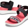 Sandały Crocs (WMNS) LiteRide Pattern Outdoor z odkrytymi palcami, czarno-czerwone, „Black Red” 205868-066