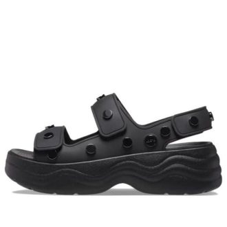 Sandały Crocs (WMNS) Skyline z ćwiekami w kolorze czarnym 209025-001