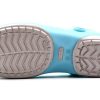Sandały Crocs (WMNS) w kolorze lodowego błękitu „Blue Gold” 204939-4CW
