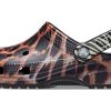Sandały plażowe Crocs Classic Animal Unisex, czarne, 207840-0ZR