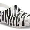 Sandały plażowe Crocs Classic Clog z nadrukiem zwierzęcym, czarno-białe, 206676-1DE