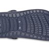Sandały plażowe Crocs Reviva w kolorze głębokiego błękitu 205852-4HI