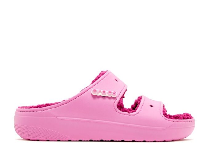 Saweetie x Classic Cozzzy Sandal w kolorze Taffy Pink