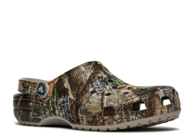 thisisneverthat x Realtree x Classic Clog „Edge Camo – Walnut”